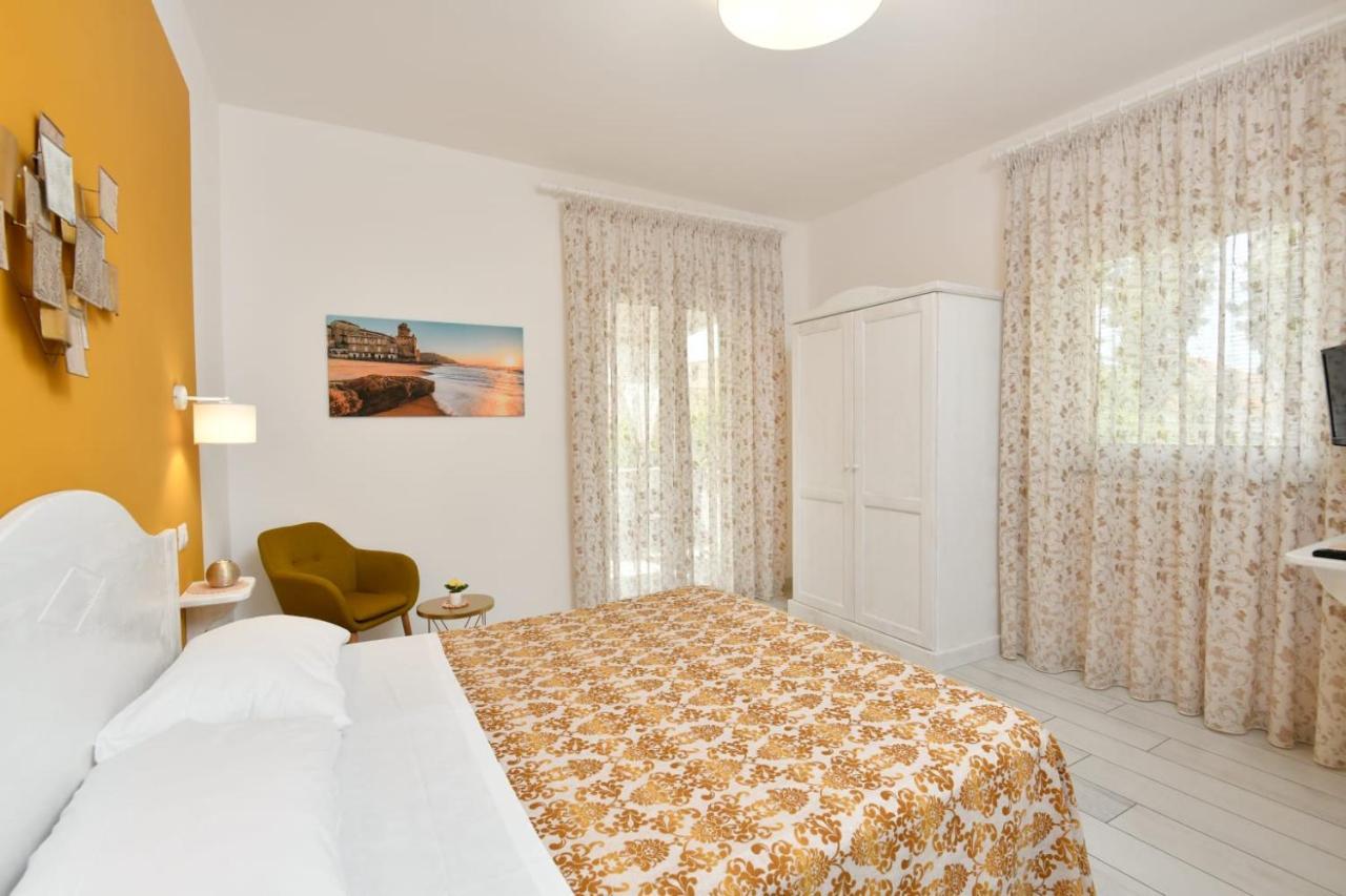 B&B Incentro Санта Мария ди Кастелабате Екстериор снимка